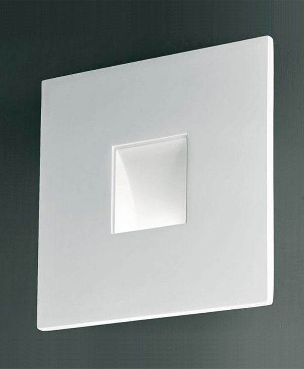 Buzzi & Buzzi Frame: applique parete da Vegliolux, un marchio del gruppo Idrocentro, gli specialisti di illuminazione e elettroforniture. Acquista nei nostri punti vendita di Piemonte, Liguria, Lombardia e Valle d'Aosta