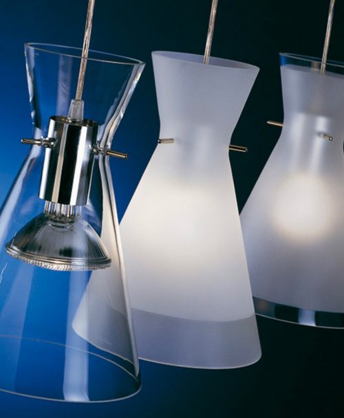 De Majo Memory: lampada da sospensione da Vegliolux, un marchio del gruppo Idrocentro, gli specialisti di illuminazione e elettroforniture. Acquista nei nostri punti vendita di Piemonte, Liguria, Lombardia e Valle d'Aosta