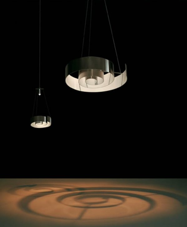 Knikerborker Spirale: lampadario sospensione soffitto da Vegliolux, un marchio del gruppo Idrocentro, gli specialisti di illuminazione e elettroforniture. Acquista nei nostri punti vendita di Piemonte, Liguria, Lombardia e Valle d'Aosta