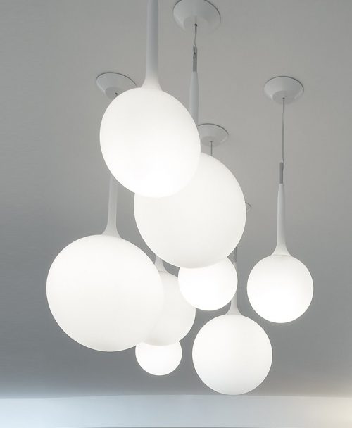 Artemide Castore: lampadario sospensione, terra e tavolo da Vegliolux, un marchio del gruppo Idrocentro, gli specialisti di illuminazione e elettroforniture. Acquista nei nostri punti vendita di Piemonte, Liguria, Lombardia e Valle d'Aosta